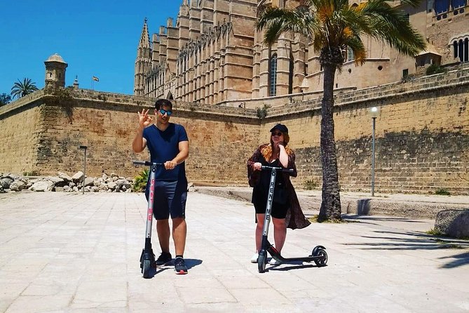 1 Hour Electric Scooter Tour in Palma - Old Town Circuit: Catedral de Mallorca and Palau de l’Almudaina
