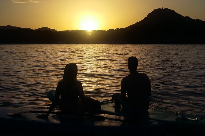 90' Stand Up Paddle tour in a small group in Cala Ratjada - SUP in Cala Ratjada: why this 90-minute outing works
