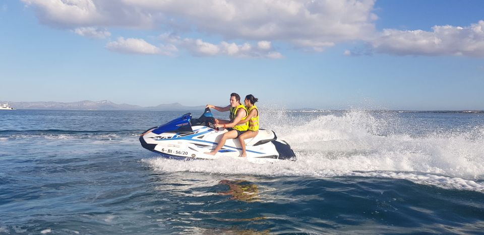 Alcudia: 30-Minute Jet Ski Adventure for Beginners & Photos - Who this jet ski adventure fits best in Mallorca