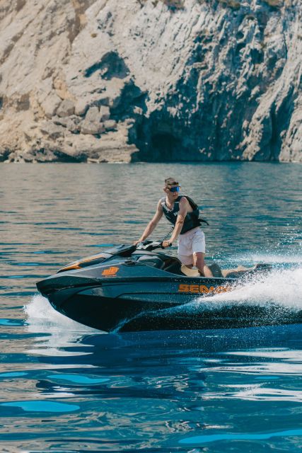 Alcudia: Bay of Alcudia Jet Ski Tour with Photos - Why Alcúdia Bay Makes a Great Jet Ski Playground