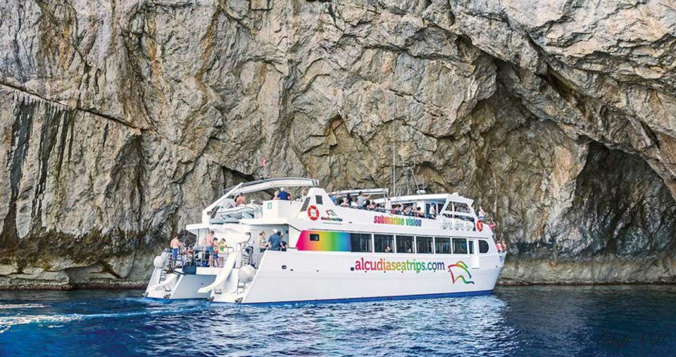 Alcudia: Boat Trip to Cap de Formentor and Formentor - Balearic Islands sightseeing time: the “watch and breathe” block (about 25 minutes)