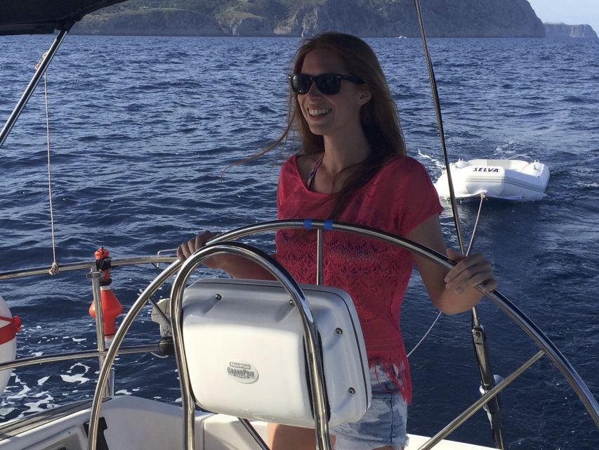 Alcudia: Sailing Yacht Excursion with Wine & Tapas - When You Should Book (and Who Might Want a Different Option)