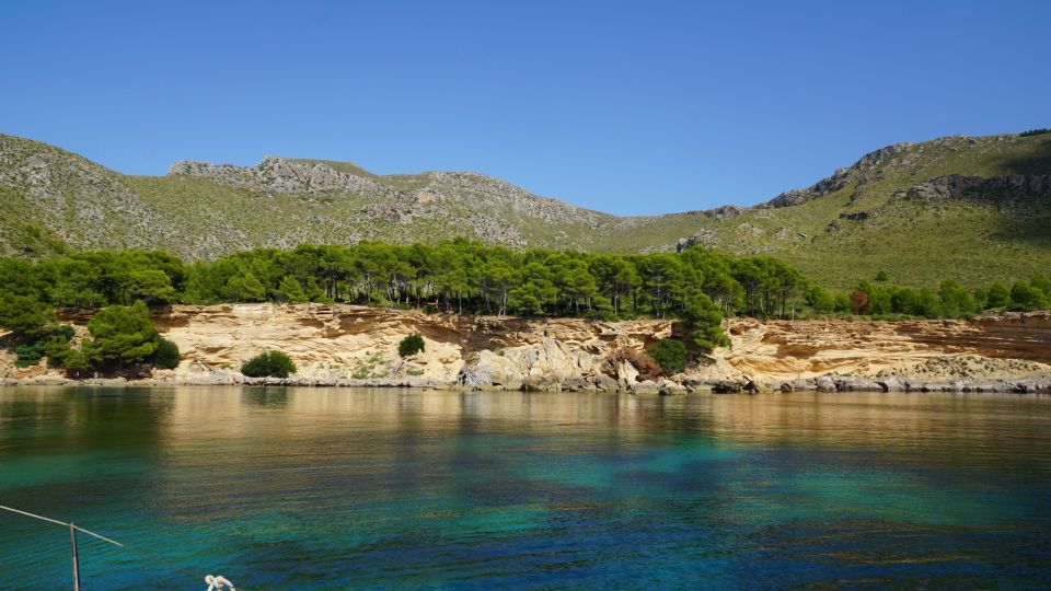 Alcudia: Sailing Yacht Excursion with Wine & Tapas - The 4-Hour Flow: From Badia de Pollença to Cala en Gossalba
