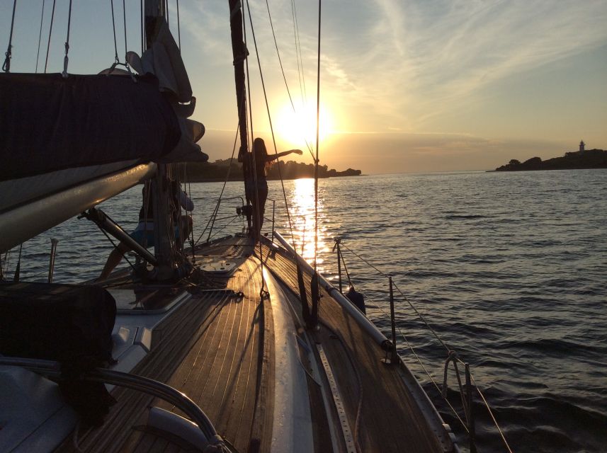 Alcudia: Sailing Yacht Excursion with Wine & Tapas - Swim, Snorkel, and SUP: How the Water Time Really Feels