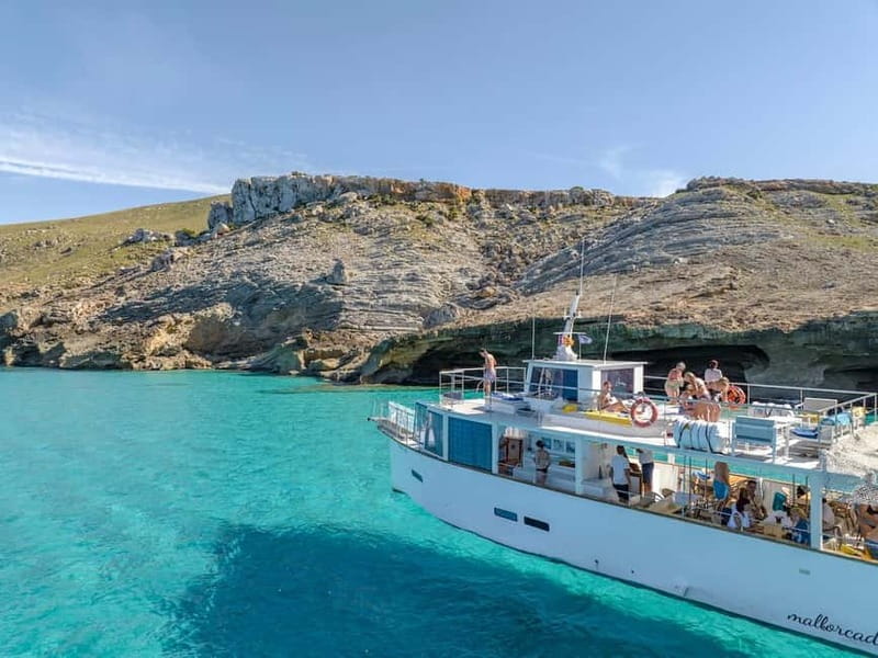 Cala Rajada: Boat Excursion with Drinks and Food - Sailing Along the East and North-East Coast: The views you’re buying