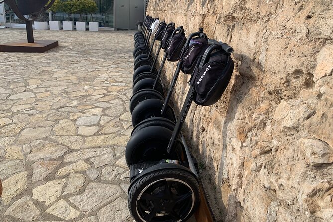 Express 1 hour Segway Tour - Passeig des Born: elegance as a walking line