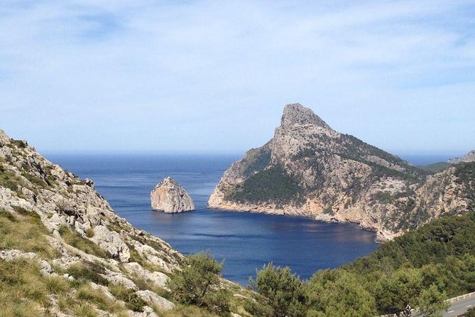 Formentor with boat trip + local market - Port de Pollença: quick sea-town time and then you move on