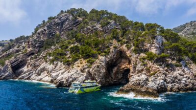 From Cala Ratjada: East Coast Glass-Bottom Boat Trip - The glass-bottom boat: what you’ll actually enjoy seeing