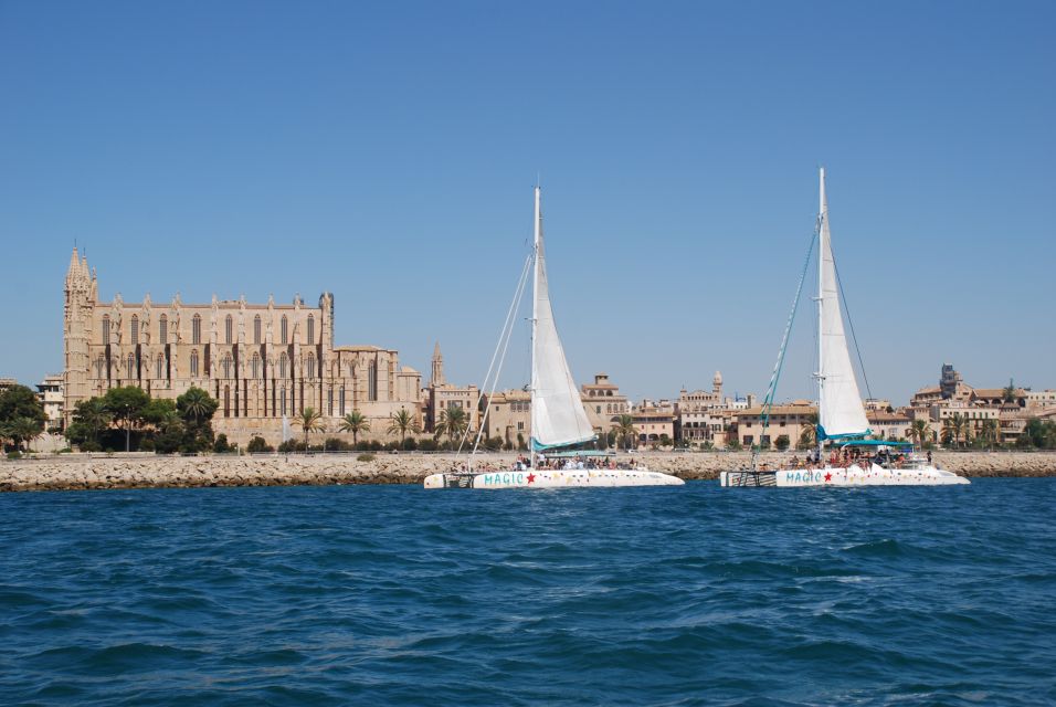 From Palma de Mallorca: Boat Cruise to Illetes - Snorkeling gear and the giant float: two comfort levels, one plan