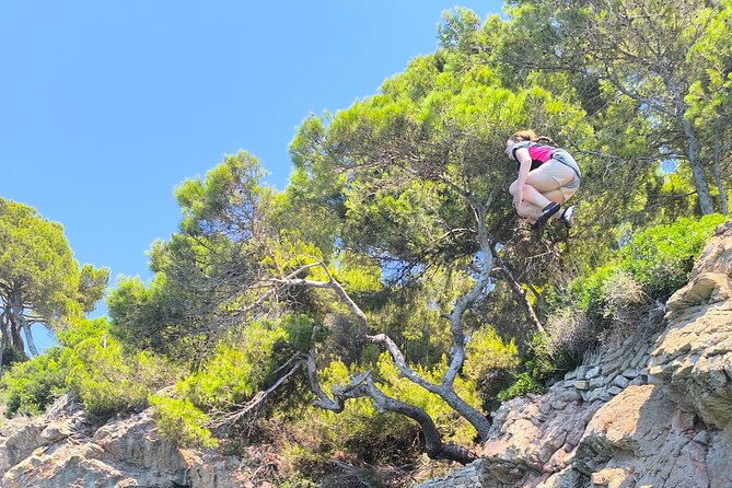 Kayak Tour with Caves, Snorkeling and Picnic (+ Cliff Jump) - What Makes This Tour Feel Personal: Small Group, Real Guide Energy