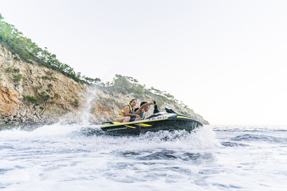 Mallorca: Alcudia Bay Jet Ski Tour - Cap de Menorca viewpoint stop: where the scenery and the timing meet