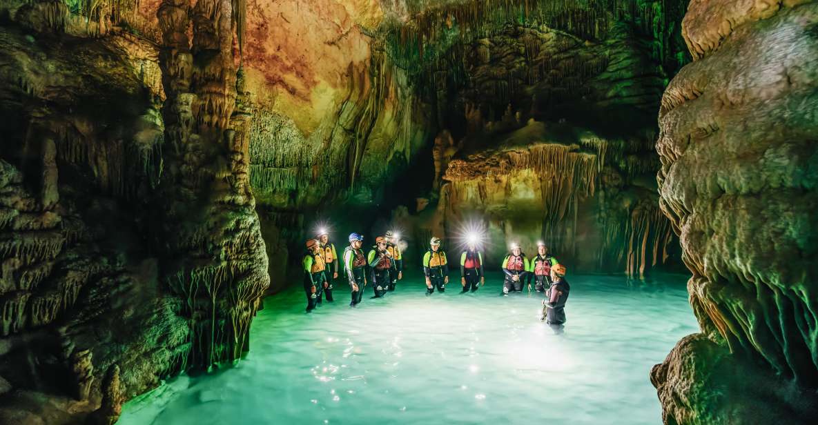 Mallorca: Cova des Coloms Caving Trip with Hotel Transfer - Why Cova des Coloms feels different from typical caves