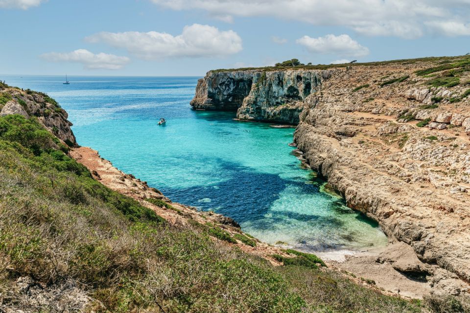 Mallorca: Cova des Coloms Caving Trip with Hotel Transfer - Getting there: hotel transfers and the Passeig Voramar meetup