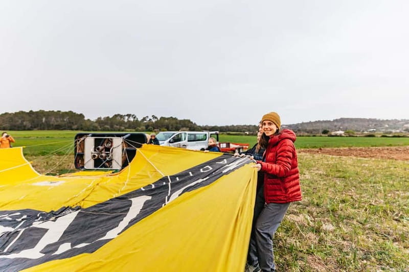 Mallorca: Hot Air Balloon Flight with Private Options - The 1-Hour Flight: Gentle Takeoff, Big Panoramas, Great Photos