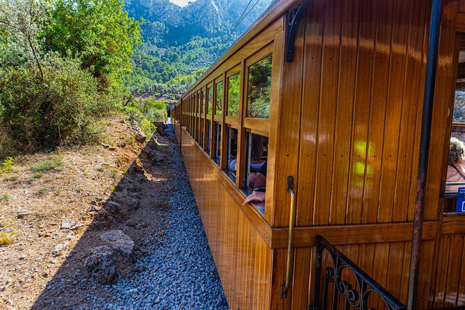 Mallorca in One Day Sightseeing Tour with Boat Ride and Vintage Train - Why the mix of coach, boat, tram, and vintage train makes sense