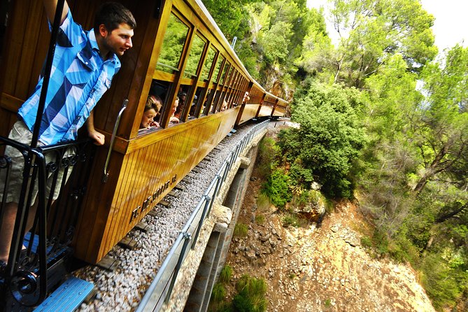 Mallorca in One Day Sightseeing Tour with Boat Ride and Vintage Train - Sa Calobra and the MA 2141 descent: hairpin road drama, plus beach time