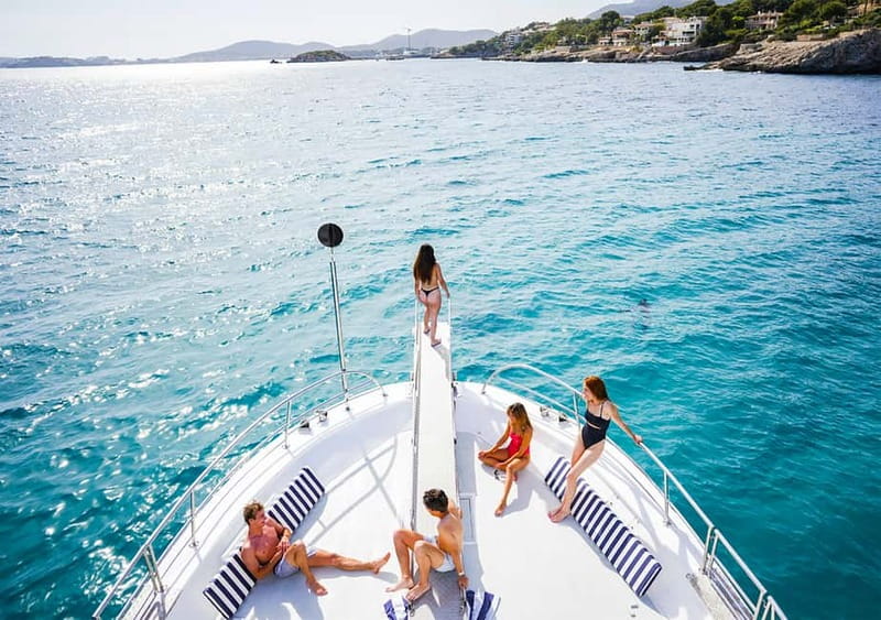 Mallorca: Palma Boat Tour & Snorkeling with Drink Included - Palma Bay boat tour: the calm-meets-party formula