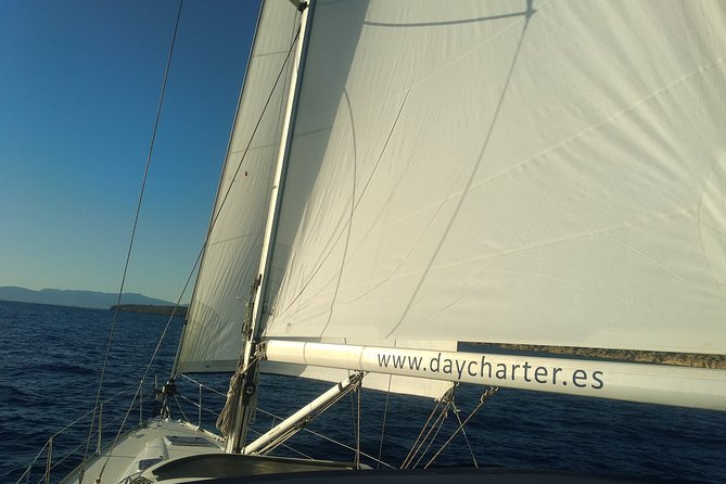 Mallorca sailing, snorkelling, as a Local with drinks and food - Why Cala Estancia and This Small Boat Changes the Whole Day
