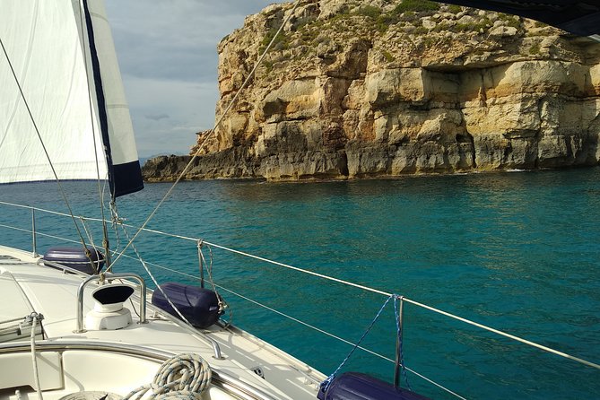 Mallorca sailing, snorkelling, as a Local with drinks and food - Comfort on the Water: The Boat, Seasickness, and Deck Time