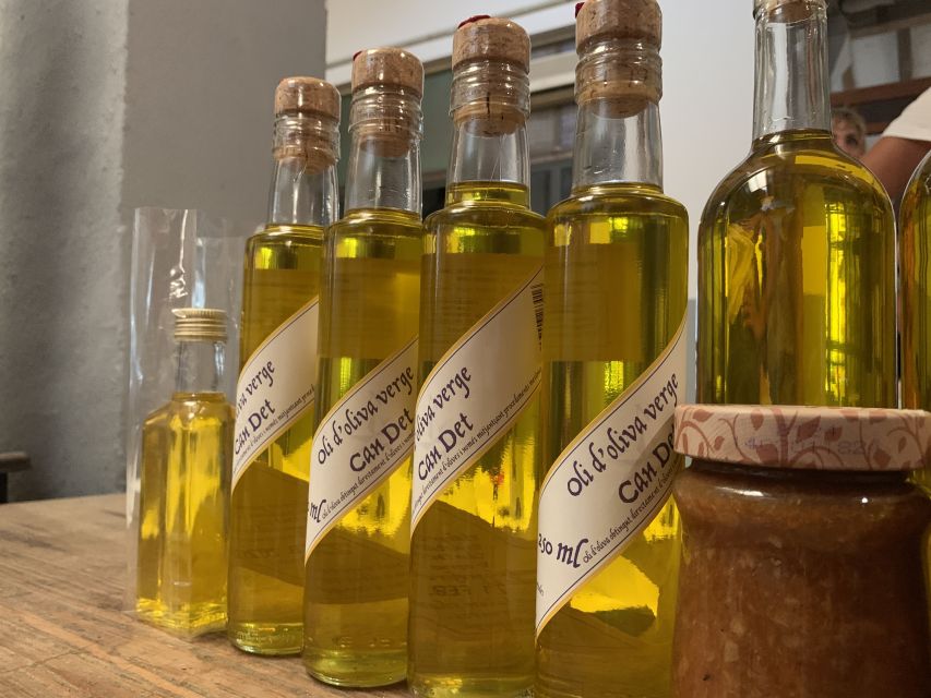 Mallorca: Tramuntana Mountains Tour with Local Guide & Lunch - Sóller olive oil mill: learn production, then eat where it matters