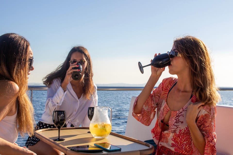 Palma: Cueva Verde and Cala Vella Catamaran Cruise with BBQ - The BBQ on Board: What’s Included, How It Fits the Timing, and What to Expect