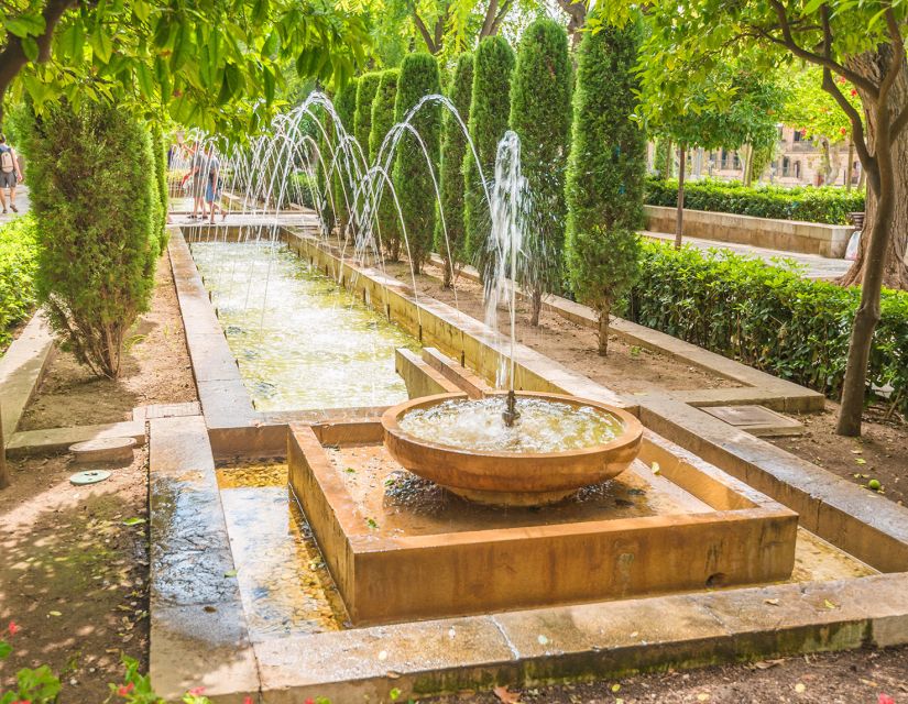 Palma de Mallorca: City Walking Tour with The Cathedral - Price and Timing: Is $34 Good Value for 1.5 Hours?