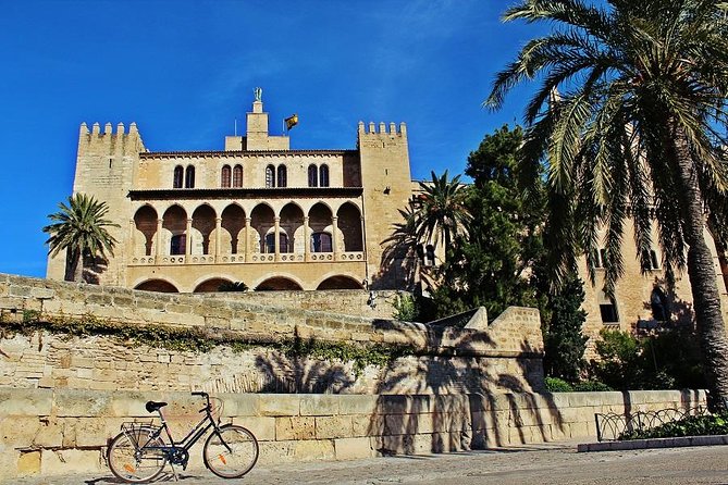 Palma de Mallorca Easy Bike Tour (Small Groups) - Easy riding through Old Town: pace, hills, and bike comfort