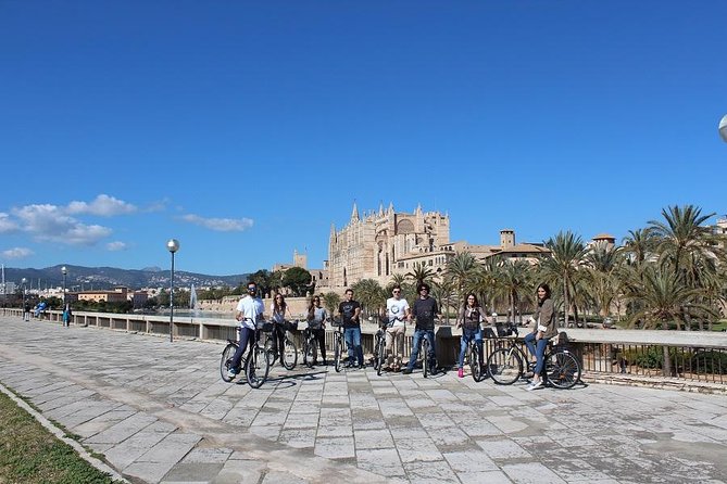 Palma de Mallorca Easy Bike Tour (Small Groups) - Getting your bike at Call & Ride and rolling out at 10:30