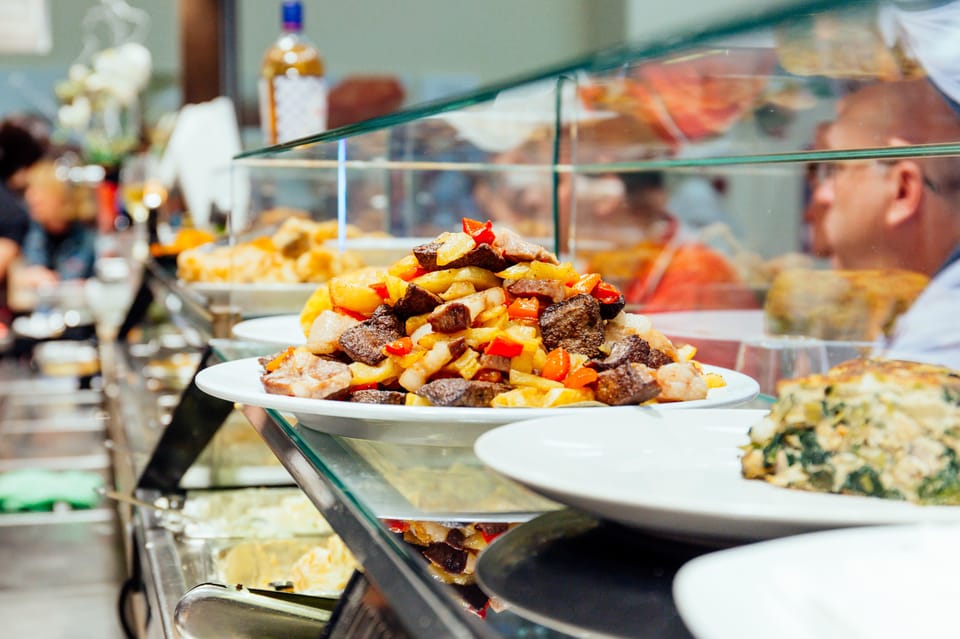 Palma de Mallorca: Foodie Walking Tour of the Old Town - Start at Parc de La Mar: Pick Up Your Map and Set Your Pace