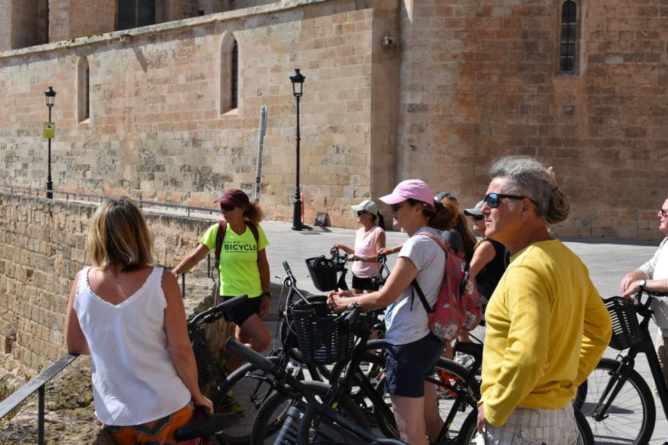 Palma de Mallorca: Guided Bicycle Tour - Getting Started at Av. de Gabriel Roca: bikes, helmets, and city rules