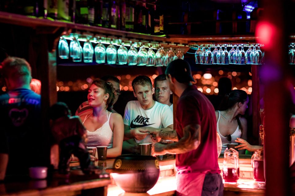 Palma de Mallorca: Night Boat Party with Live DJ - Palma’s Night Cruise Route: What You’ll See From the Water