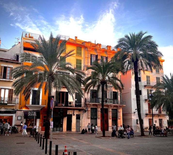 Palma de Mallorca: Old Town Atmospheric Evening Tour - Key highlights you’ll care about