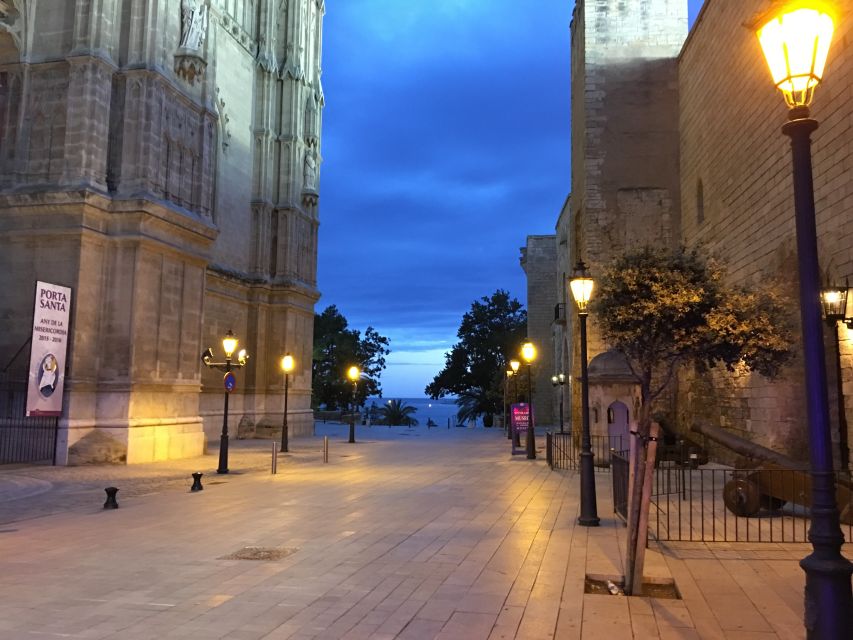 Palma Old Town Sunset Tour and Food Tastings - Key things I’d plan around