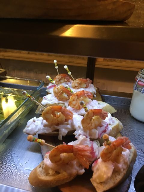 Palma Old Town Sunset Tour and Food Tastings - Palma Cathedral and La Almudaina: more than a photo stop