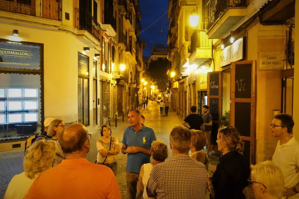 Palma Old Town Sunset Tour and Food Tastings - Plaça Major and Plaça del Mercat: markets, statues, and local habits