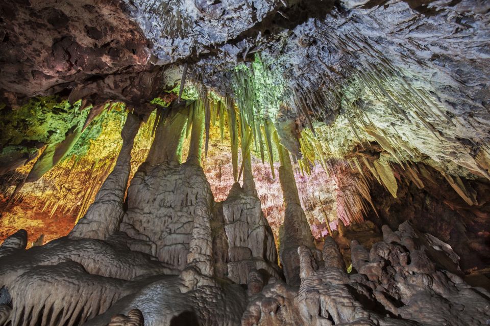 Porto Cristo: Caves of Hams Entry Ticket - Round Cave and the botanical garden pause you may not expect