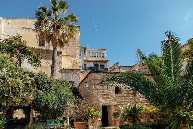 PRIVATE TOUR of Palma de Mallorca: Highlights & Hidden Gems - How the Private Host Makes the Difference