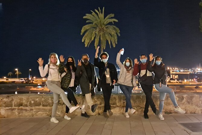Private walking tour in Palma de Mallorca with local guides. - Price and logistics: what you’re really paying for