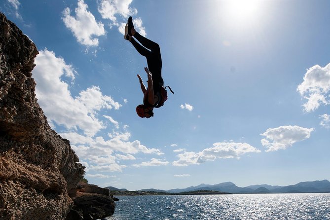 Small-Group Cliff Jumping Experience in Mallorca - Natural pools and fast-flowing water: why the jumps feel different