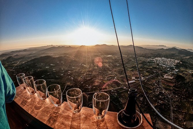Sunrise and Sunset Experience Hot Air Balloon Ride Mallorca - The Smooth Landing Moment—and the Champagne Toast